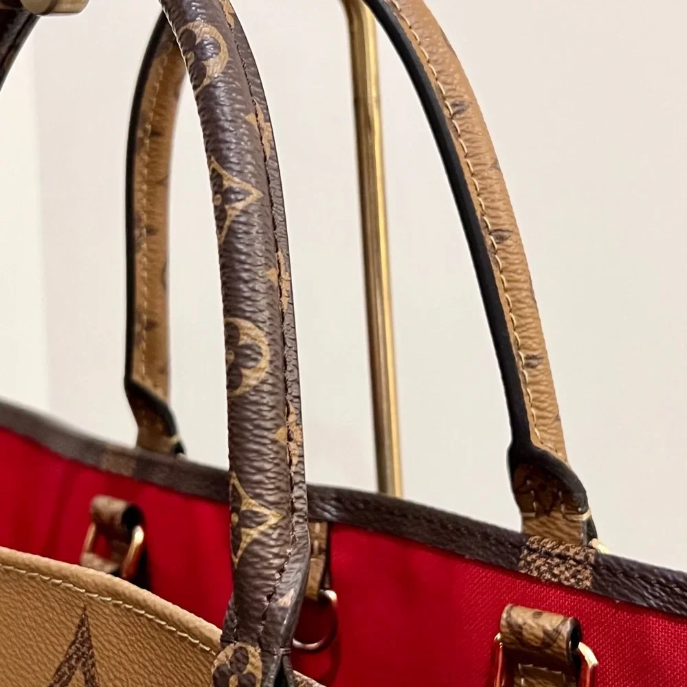 LV Limited Edition Louis Vuitton Giant Monogram Reverse Canvas OnTheGo GM Tote - Picture 6 of 16